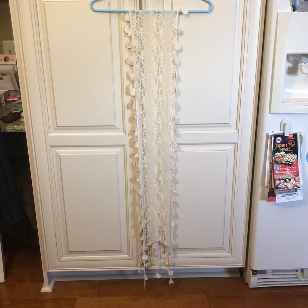 Beautiful Cream Lace Scarf
